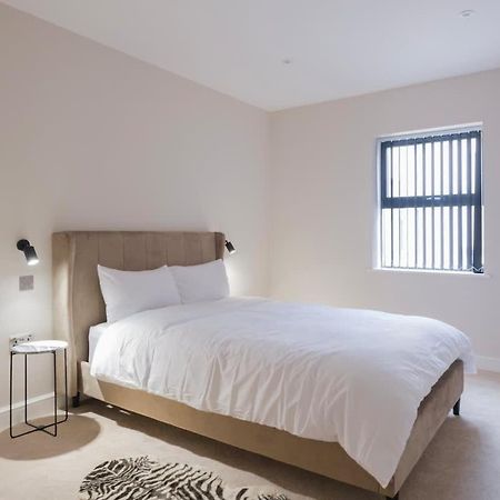 Charming 1-Bedroom Apartment In Leeds City Centre Perfect For Couples Or Solo Travelers Exterior photo