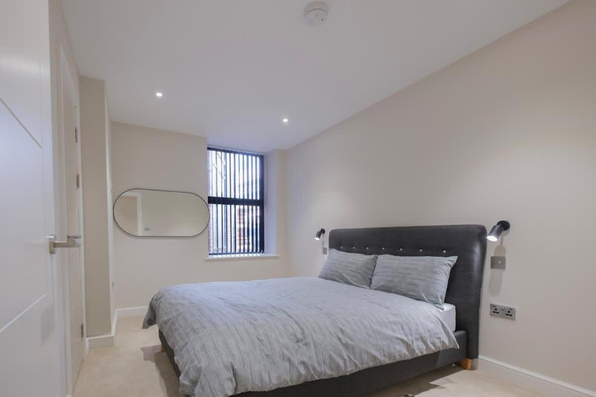Charming 1-Bedroom Apartment In Leeds City Centre Perfect For Couples Or Solo Travelers Exterior photo